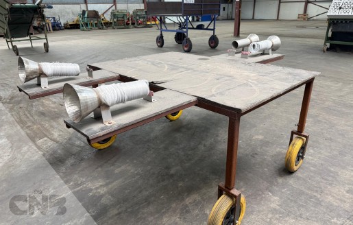 Foto van Oogstkarren kwetsbare grote bloemen