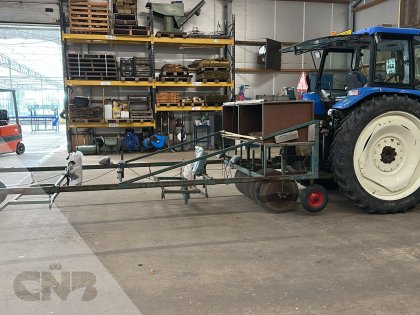 Plantkar met nieuwe hangtuigjes